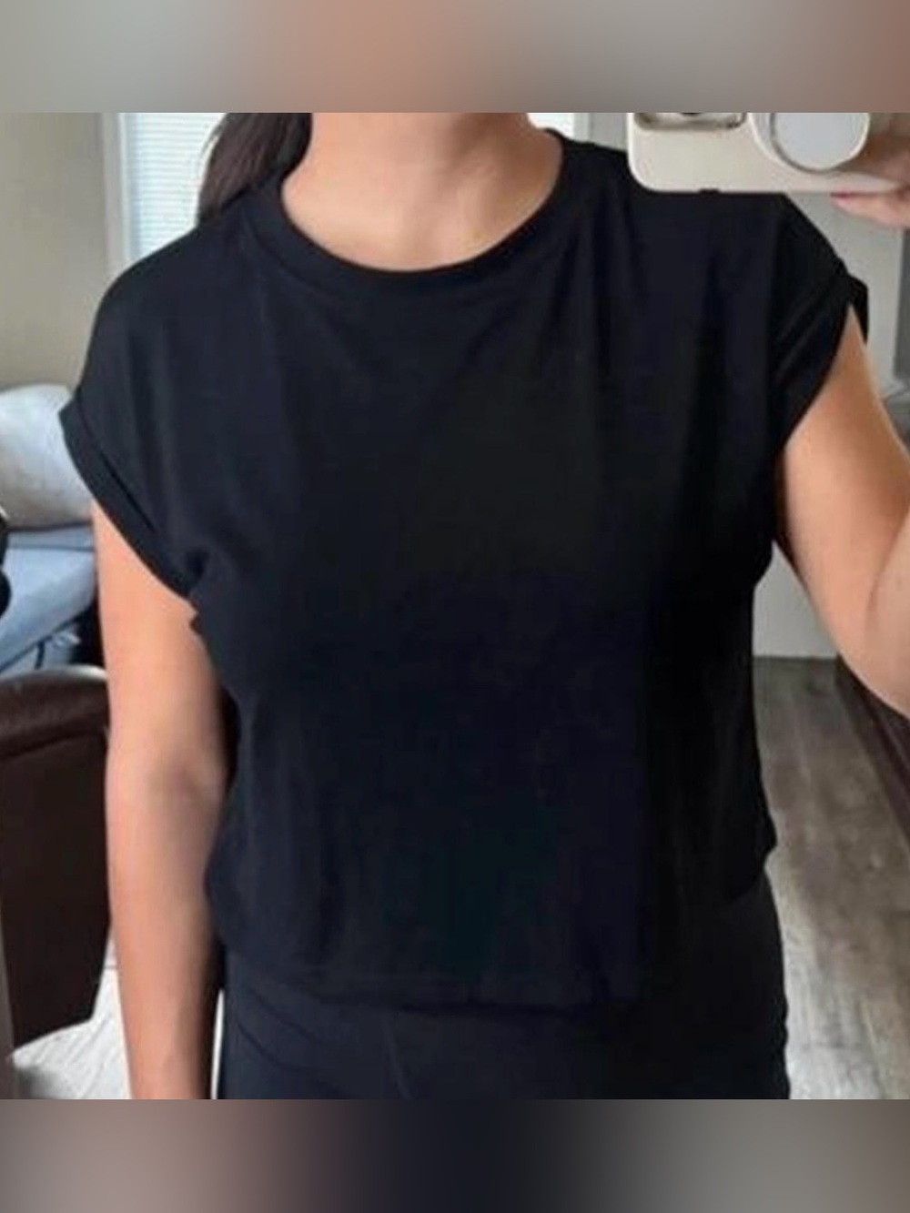 Amazon Black Short Sleeve Crewneck Women's Top